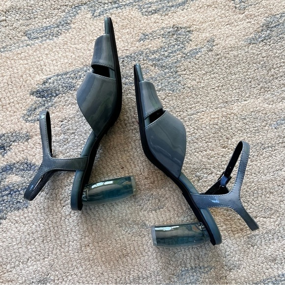 JEFFREY CAMPBELL BLUE RETRO LUCITE BLOCK HEEL STRAPPY SANDALS SIZE 7.5 NWT - Picture 10 of 12